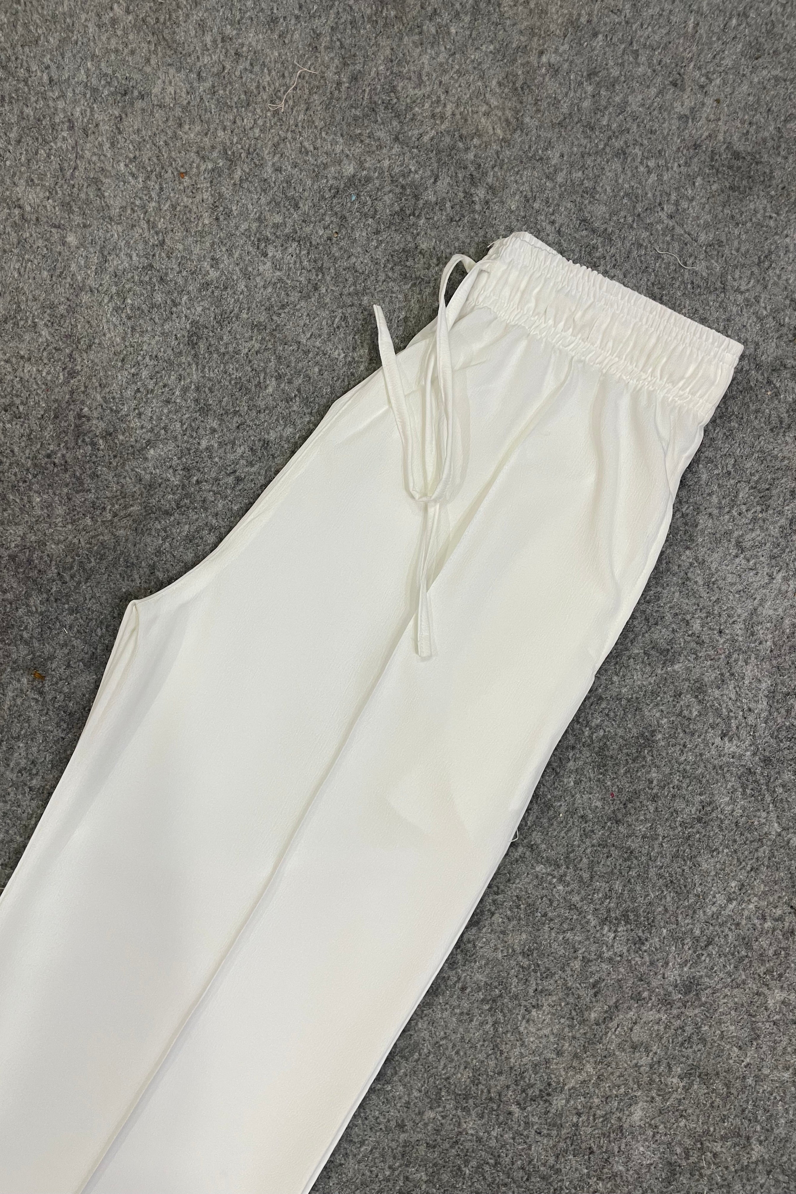 Premium Wide Leg Textured Trouser (White)